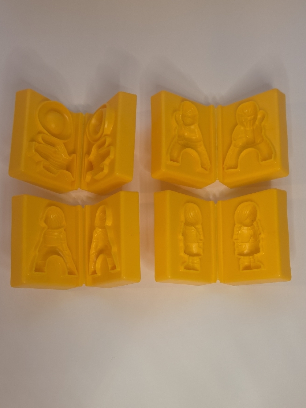 1975 Play-Doh Western Character Mold Set